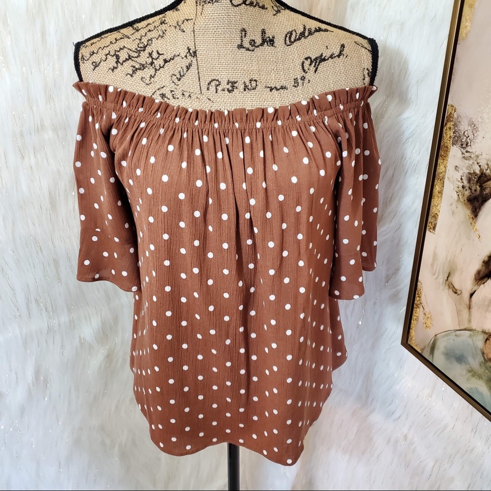 Maurice’s off the shoulder polka dot blouse - Picture 2 of 6